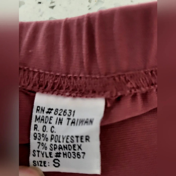 Newport News - Polyester/Spandex - Blush Tone Skirt - Elastic Waistband- Size S - Picture 2 of 5